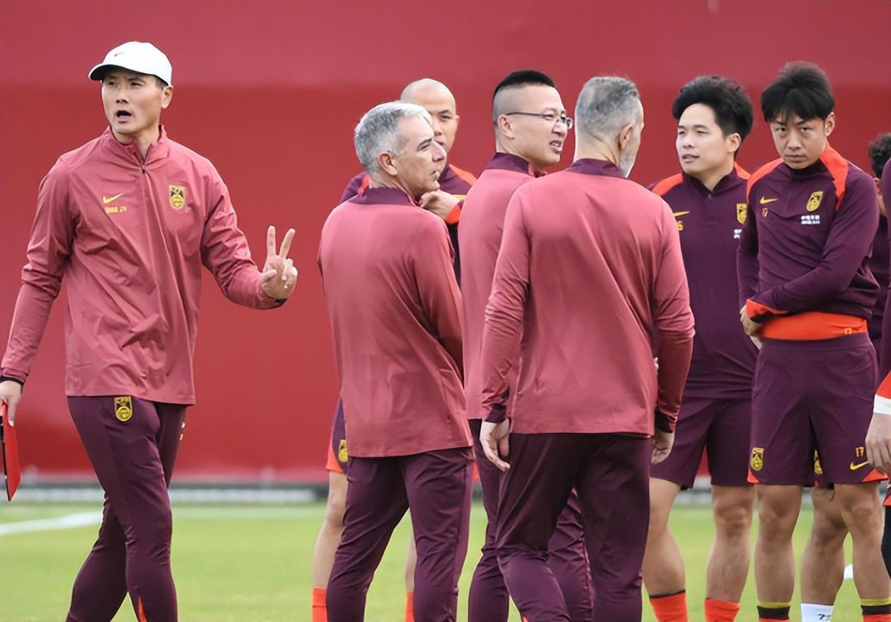 PG游戏官网-大换血！邵佳一治军严格或重新洗牌国足阵容，近一半国脚恐遭淘汰