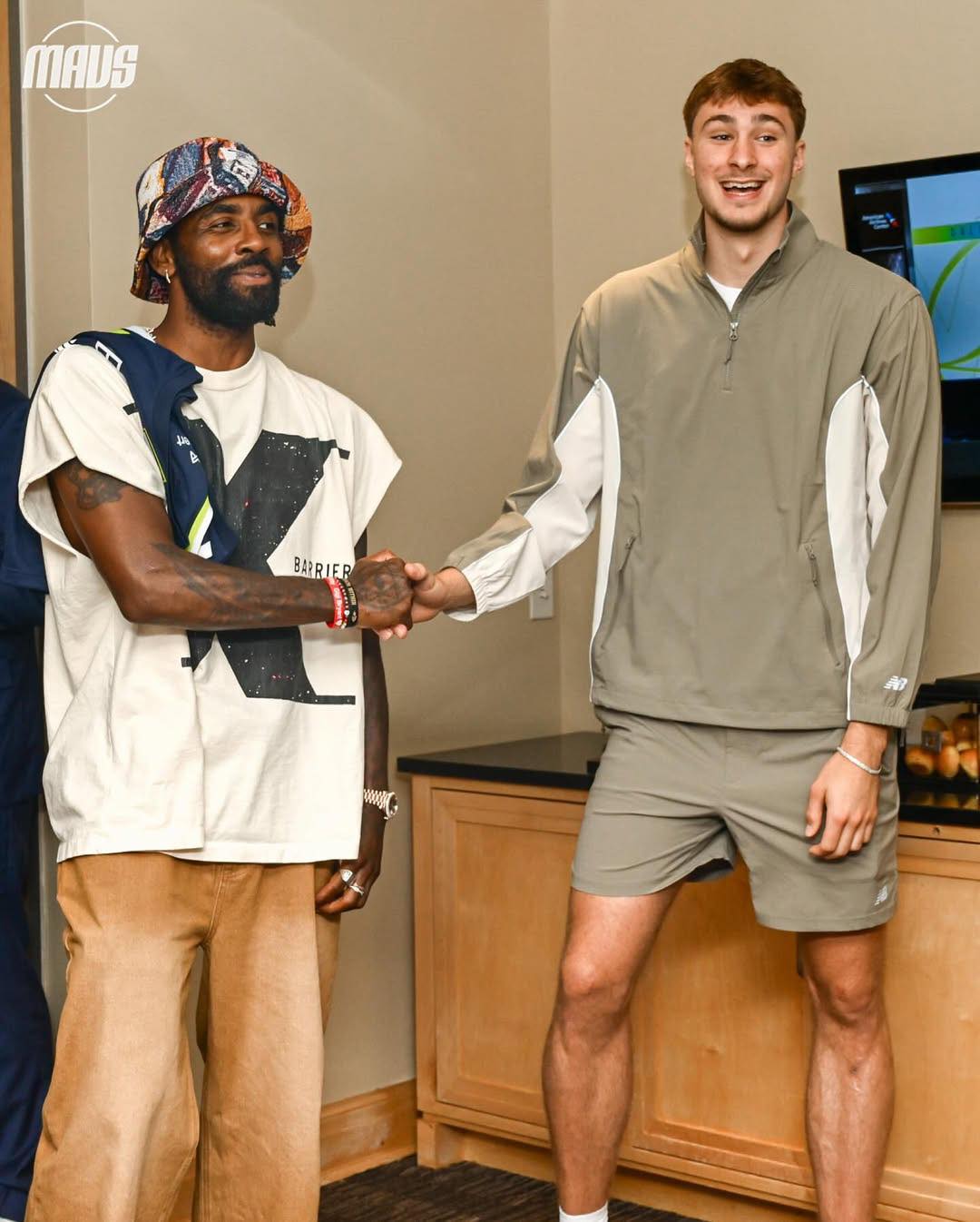 Stein：独行侠队愿意讨论交易除弗拉格和欧文外的任何球员