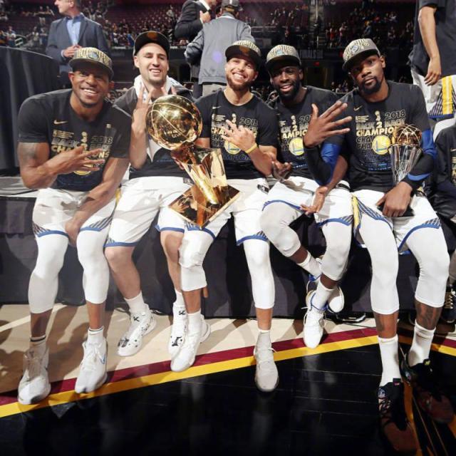 勇士老板再忆球队黄金时代 五小球衣或都将被退役